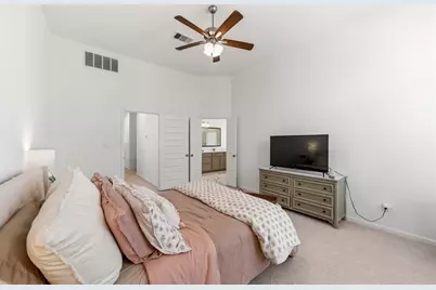5604 Green Rise Lane, Houston, TX 77091 - Photo 14