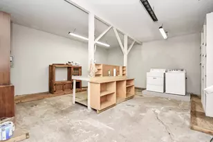 109 Amundsen St, Houston, TX 77009 - Photo 18