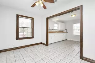 109 Amundsen St, Houston, TX 77009 - Photo 12