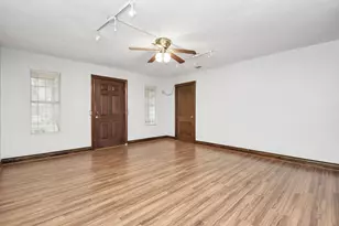 109 Amundsen St, Houston, TX 77009 - Photo 6
