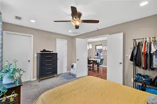 1918 Huge Oaks St, Houston, TX 77055 - Photo 18