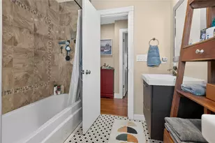 1918 Huge Oaks St, Houston, TX 77055 - Photo 34