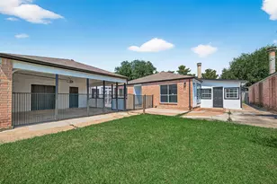 15914 Val Vista Dr, Houston, TX 77083 - Photo 4