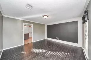 5302 Boyce Springs Dr, Houston, TX 77066 - Photo 10