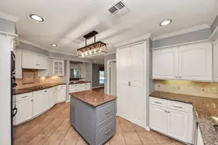 5302 Boyce Springs Dr, Houston, TX 77066 - Photo 12