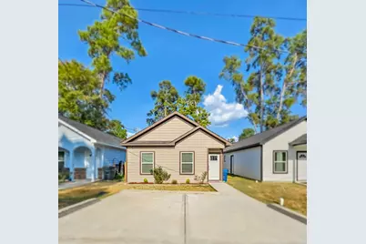 861 Palmdate, Montgomery, TX 77316 - Photo 1