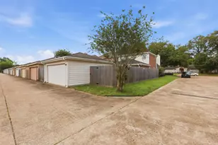 3226 Palm Desert Ln, Missouri City, TX 77459 - Photo 2