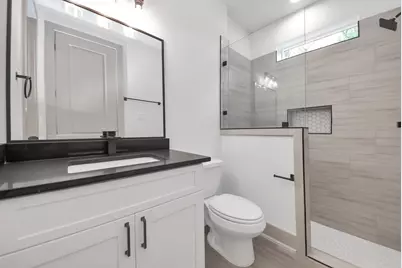 5304 Kindred Garden Lane #B, Houston, TX 77091 - Photo 14