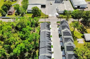 5304 Kindred Gdn Ln, Houston, TX 77091 - Photo 4