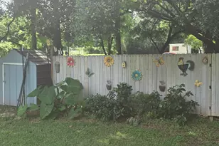 11 Pine Road W, Coldspring, TX 77331 - Photo 20