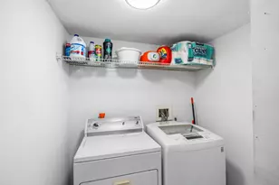 9400 Doliver Dr, Houston, TX 77063 - Photo 20