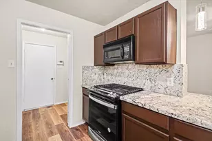 9806 Revelstoke Dr, Houston, TX 77086 - Photo 10
