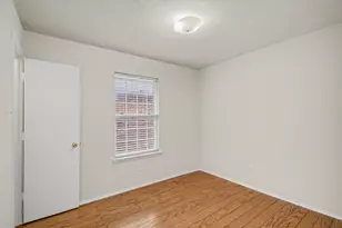 9806 Revelstoke Dr, Houston, TX 77086 - Photo 16