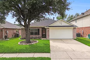 9806 Revelstoke Dr, Houston, TX 77086 - Photo 2