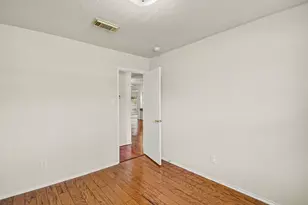 9806 Revelstoke Dr, Houston, TX 77086 - Photo 14