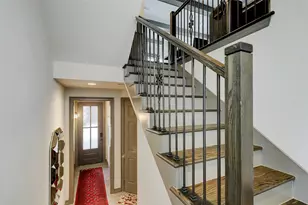 10905 Upland Retreat, Houston, TX 77043 - Photo 8