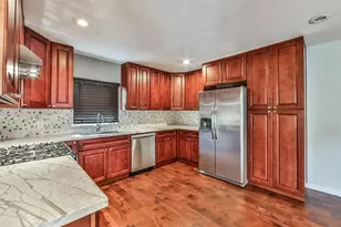 6530 Westview Dr, Houston, TX 77055 - Photo 10