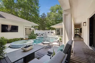 58 Redbud Ridge Pl, The Woodlands, TX 77380 - Photo 10
