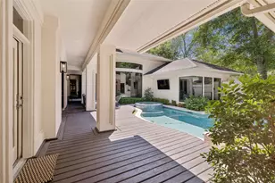 58 Redbud Ridge Pl, The Woodlands, TX 77380 - Photo 4