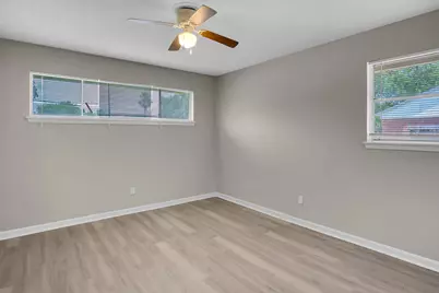 5404 Lorraine Drive, Baytown, TX 77521 - Photo 18