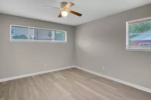 5404 Lorraine Dr, Baytown, TX 77521 - Photo 18