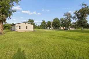 638 Kelly Ln, Holiday Lakes, TX 77515 - Photo 22