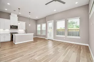 306 Chobani Ln, Houston, TX 77091 - Photo 2