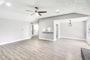 13338 Rampchester Ln, Houston, TX 77015 - Photo 6