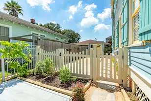 3407 Avenue L, Galveston, TX 77550 - Photo 26