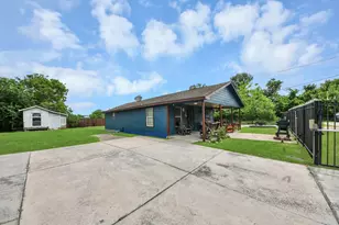 8227 Chadwick St, Houston, TX 77029 - Photo 10