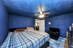 8227 Chadwick St, Houston, TX 77029 - Photo 28