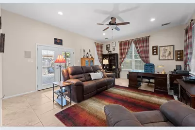 15219 Scenic Forest Drive, Conroe, TX 77384 - Photo 18