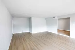 5515 Greylog Dr, Houston, TX 77048 - Photo 14