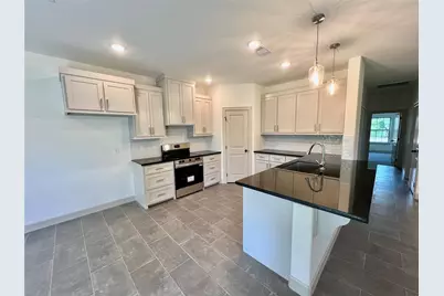 1003 S Anderson Street, Angleton, TX 77515 - Photo 4