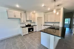 1003 S Anderson St, Angleton, TX 77515 - Photo 4