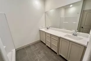 1003 S Anderson St, Angleton, TX 77515 - Photo 16