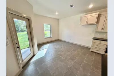 1003 S Anderson Street, Angleton, TX 77515 - Photo 8