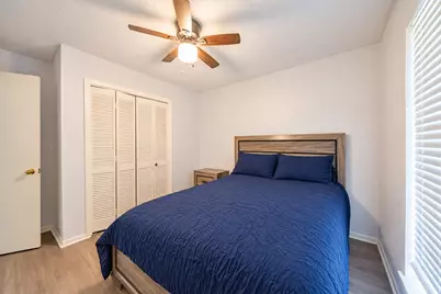 10550 Towneview Drive, Sugar Land, TX 77498 - Photo 6