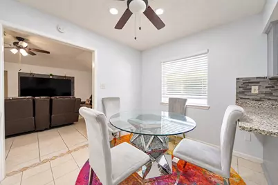 10550 Towneview Drive, Sugar Land, TX 77498 - Photo 16