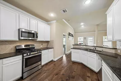 3805 Enchanted Timbers Lane, Spring, TX 77386 - Photo 12