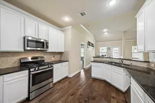 3805 Enchanted Timbers Ln, Spring, TX 77386 - Photo 12