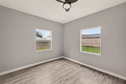 120 Westfield Street, Houston, TX 77022 - Photo 10