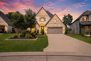 126 Canary Island Cir, Montgomery, TX 77316 - Photo 2
