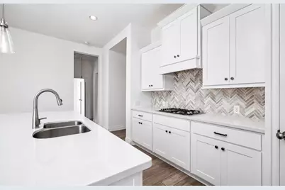 126 Canary Island Cir, Montgomery, TX 77316 - Photo 18