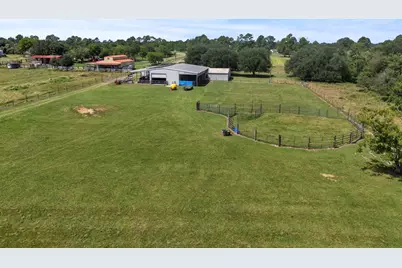 15610 Penick Rd, Waller, TX 77484 - Photo 2