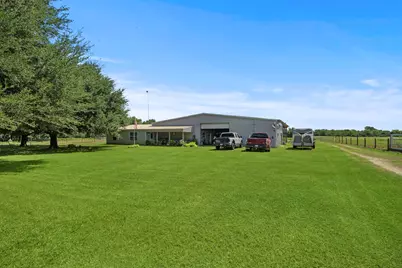 15610 Penick Rd, Waller, TX 77484 - Photo 6