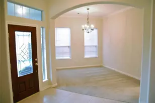 814 Hollyhock Dr, Stafford, TX 77477 - Photo 2