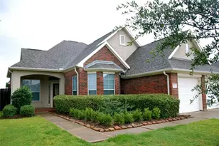 814 Hollyhock Dr, Stafford, TX 77477 - Photo 1