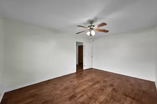 206 E Powell St, Willis, TX 77378 - Photo 6
