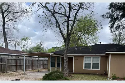 828 N Chenango Street, Angleton, TX 77515 - Photo 2